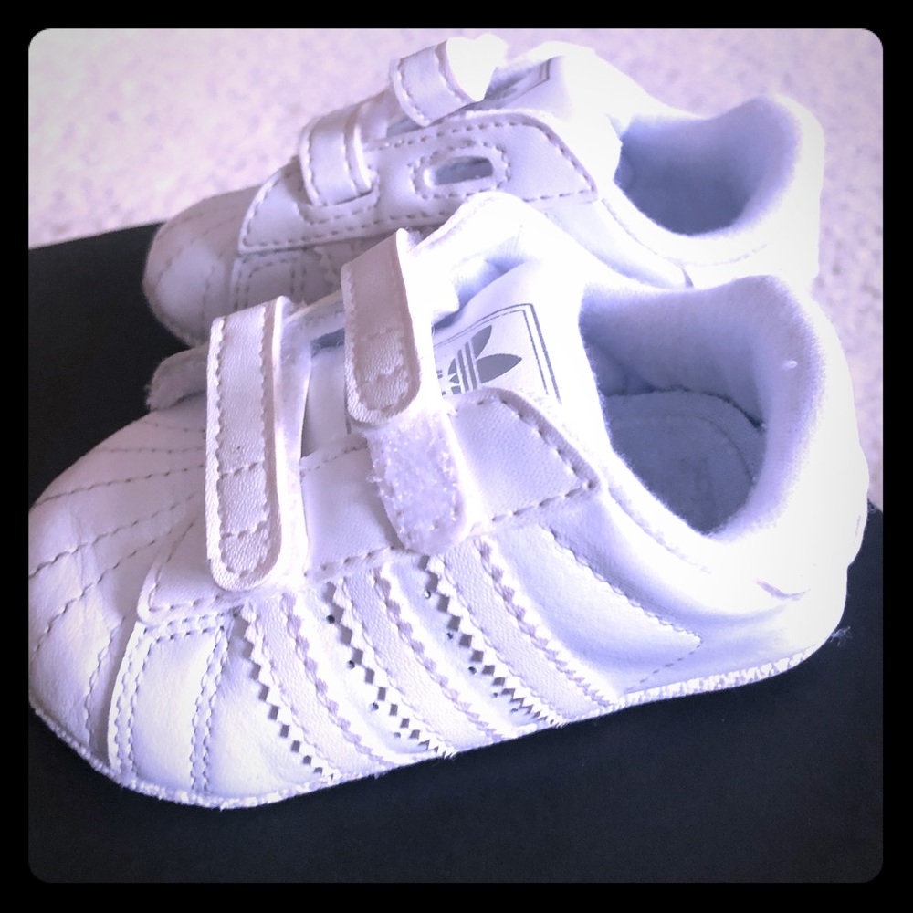 Infant Adidas EUC~~ Size 2